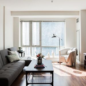 One-Bedroom King Suite